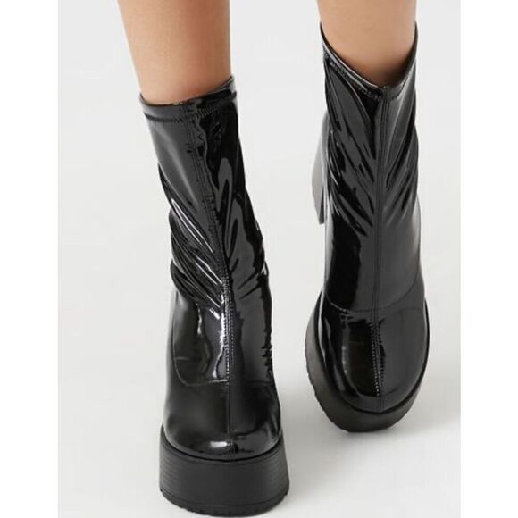 Forever 21 Faux Patent Leather Lug-Sole Booties Black Size 10 - Picture 4 of 12